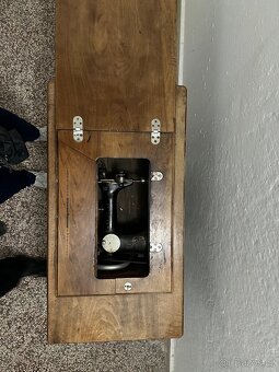 prodám šicí stroj Veritas - starožitnost - 6