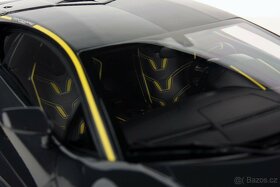 Lamborghini Centenario | MR Collection 1/18 - 6