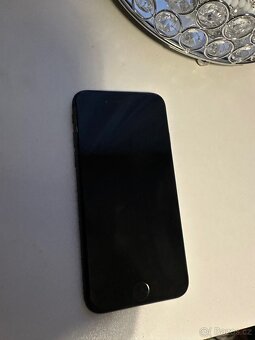 Apple iPhone 8 64gb - 6