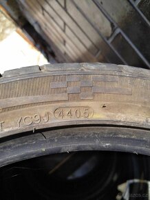 Letní Kumho 215/40R17 2005 staré, na pálení vhodné - 6