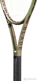 Prodám téměř nehranou raketu Wilson BLADE 104, grip 4 - 6