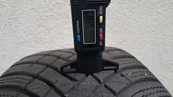Prodám original zimní alukola Hyundai 215 55 17 5x114.3 - 6