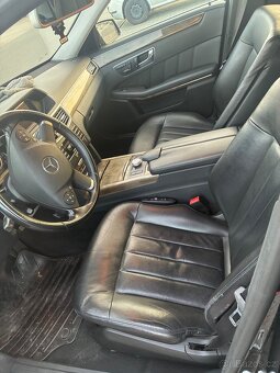 Mercedes E350 - 6