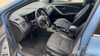 Hyundai i30 1.6crdi hatchback - 6