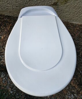WC mísa a umyvadlo s baterií - 6