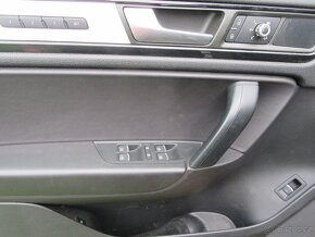 VW TOUAREG 3.0TDi 180kw r.v.2013 nový v čr,po 1.maj.DPH - 6