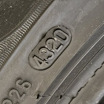 Nové zimní pneumatiky Pirelli 255/55 R19 A014 - 6