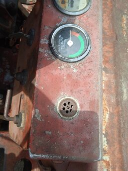 Traktor RS 09 - 6