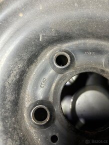 215/65 R16 zimni včetně disku - 6