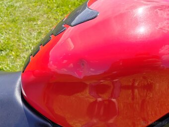 Honda CBR125R - 6