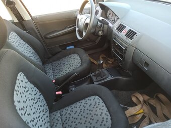 Škoda Fabia 1,2 HTP 2006 - 6