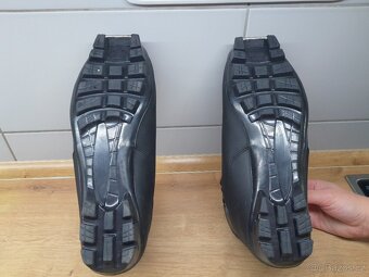 Prodám boty na běžky SKOL SPINE a lyžařskou bundu CRAFTAFT - 6