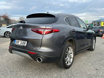 Alfa Romeo Stelvio 2018 - 6
