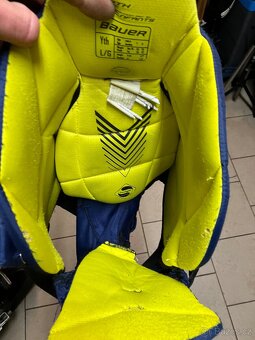 Hokejová výzbroj - 6