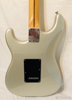 Fender Stratocaster 2004 50th anniversary - 6