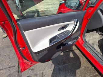KIA CEED SW 1,6 CRDI 94KW - 6