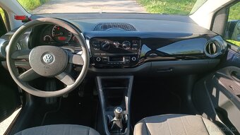 VW Up - 6