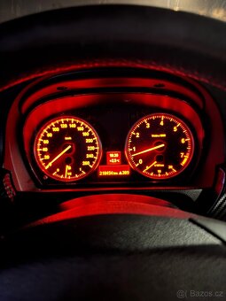 BMW e90 325i lci - 6