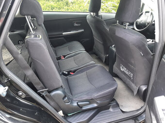 Prius Plus hybrid - 6