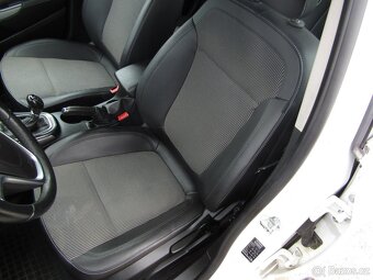 Opel Astra 1.6 i ,  85 kW benzín, 2014 - 6