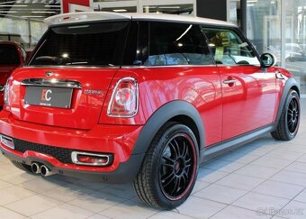 Mini Cooper S 135kW Manual benzín - 6