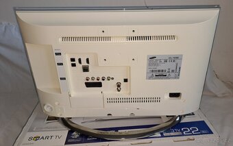 Full HD Smart televizor Samsung UE22H5680SS - 6