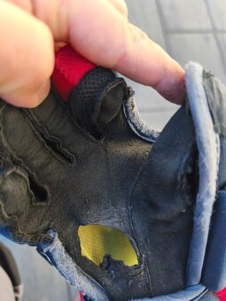 Hokejové rukavice Warrior, velikost 9 (23cm) - 6