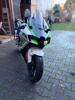 Kawasaki zx10r - 6