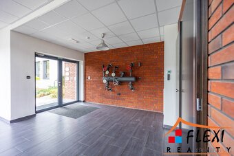 Pronájem prostor 186,61 m2 v nové budově na ul. Novoveská, O - 6