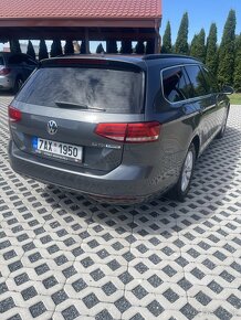 Volkswagen Passat - 6