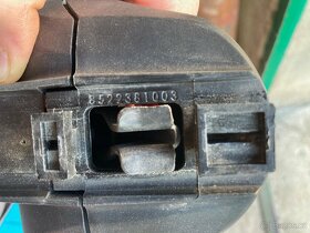 Střešní nosič Thule na Ford Focus kombi MK2 - 6