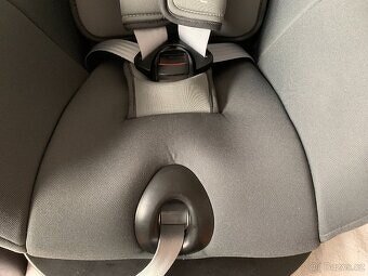 OTOČNÁ AUTOSEDAČKA Britax Römer Dualfix M i-Size - JAKO NOVÁ - 6
