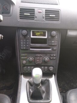 Volvo XC90 D5 manuál 7 míst - 6