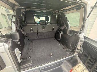 Jeep Wrangler Recon Package 3.6 v6 - 6