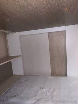 Patrová postel pro tři osoby - 6