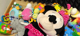 Mix hraček a plyšáků za symbolickou cenu - 6