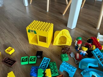 Velká sada Lego Duplo- hrad, zvířata, podložky - 6