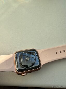 Apple Watch SE - 6