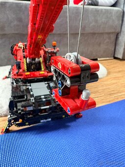 LEGO Technic 42082 Terénní jeřáb - 6