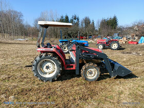 Malotraktor Mitsubishi s čelním nakladačem - 6