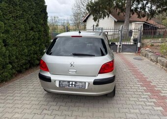 Peugeot 307 1,6i serviska , klima ,1 Majit benzín - 6