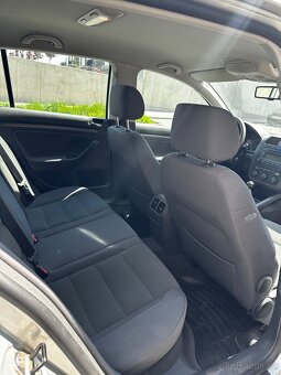 Volkswagen Golf V 1.4 FSI, 66 kW, r.v. 2004 – STK do 12/2026 - 6