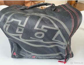 Troy Lee Design helma - 6