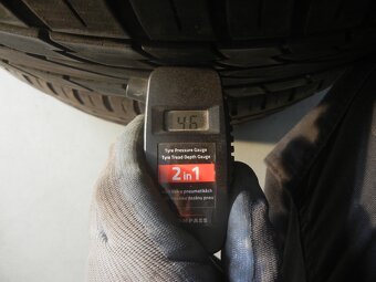 Letní pneu Continental 235/55R18 - 6