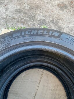 215/55 R17 94W Michelin 2x6mm dot4922 Letní - 6