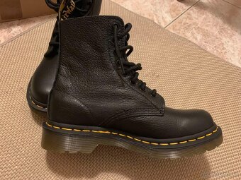 DR.MARTENS - 6