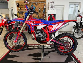 Beta RR 2T 300 Enduro Racing MY25 - 6