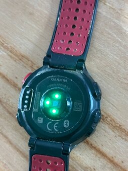 Chytré hodinky GARMIN FORERUNNER 235 červenočerné 2 - 6
