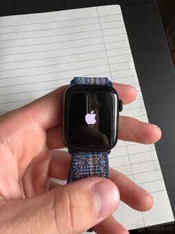 Apple Watch series 9 41mm Nike edice - 6