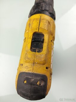 DEWALT DCD771 AKU ŠROUBOVÁK + BATERIE - 6